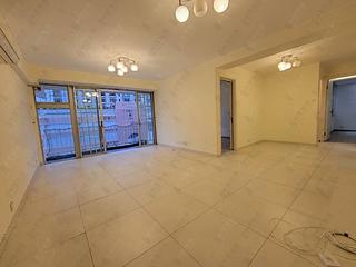 Wan Chai - Phoenix Court Block 4 02