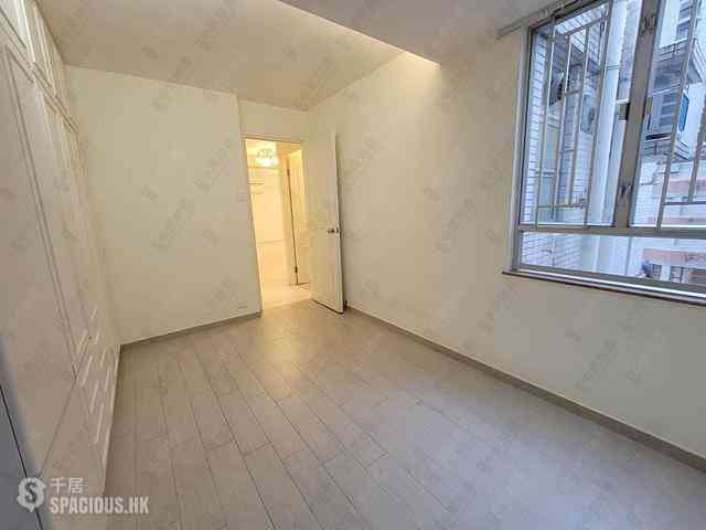 Wan Chai - Phoenix Court Block 4 06