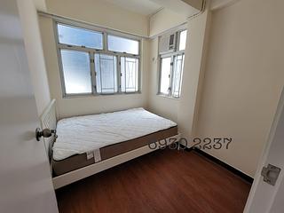 Wan Chai - Fu Yuen Building 04