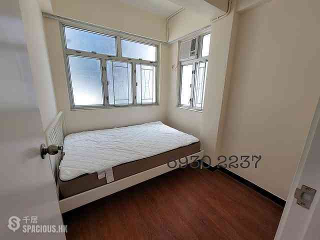 Wan Chai - Fu Yuen Building 04