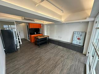 Central - 73, Connaught Road West 03