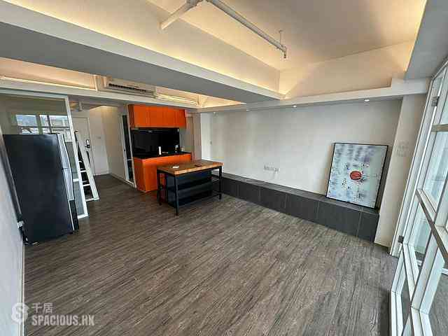 Central - 73, Connaught Road West 03