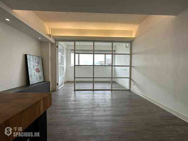 Central - 73, Connaught Road West 05