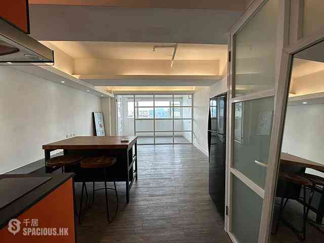 Central - 73, Connaught Road West 06