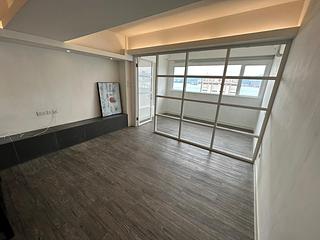 Central - 73, Connaught Road West 16