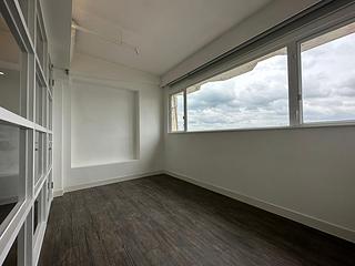 Central - 73, Connaught Road West 17