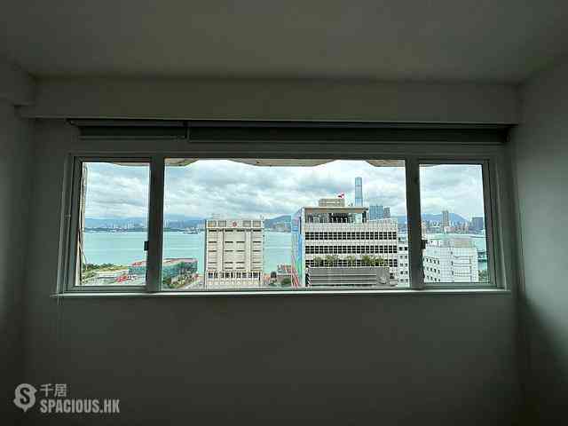 Central - 73, Connaught Road West 21