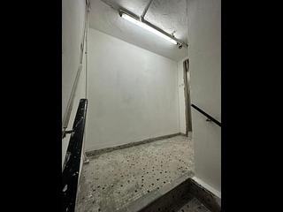 Central - 73, Connaught Road West 32