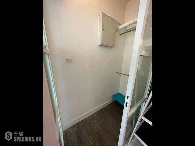 Central - 73, Connaught Road West 41
