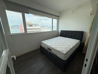 Central - 73, Connaught Road West 44
