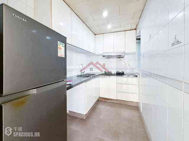 Ap Lei Chau - South Horizons Phase 3 03