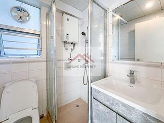 Ap Lei Chau - South Horizons Phase 3 04