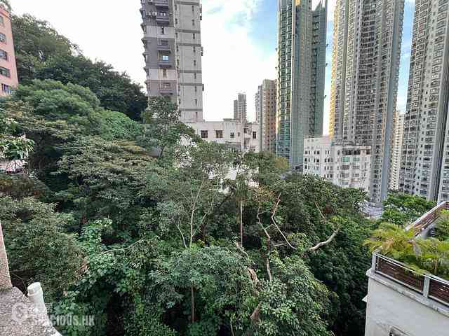 Tai Hang - Fuk Kwan House 13