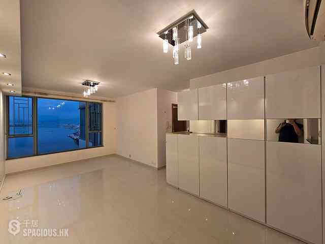 Tung Chung - Seaview Crescent 01