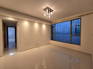 Tung Chung - Seaview Crescent 04