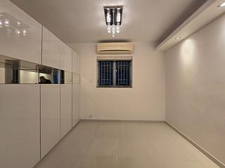 Tung Chung - Seaview Crescent 06