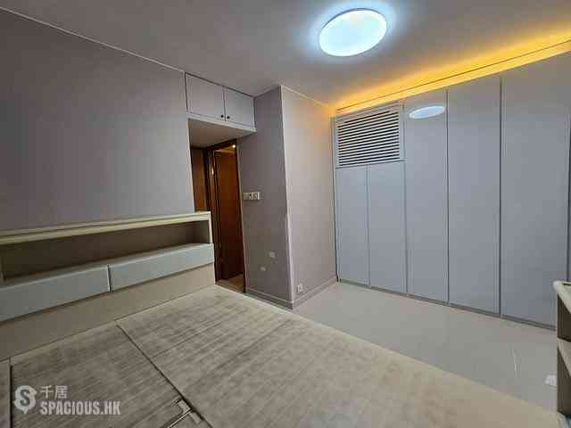 Tung Chung - Seaview Crescent 13