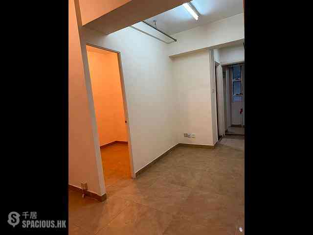 Causeway Bay - Vincent Mansion 11
