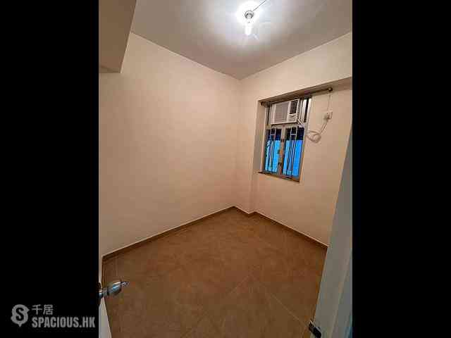 Causeway Bay - Vincent Mansion 14