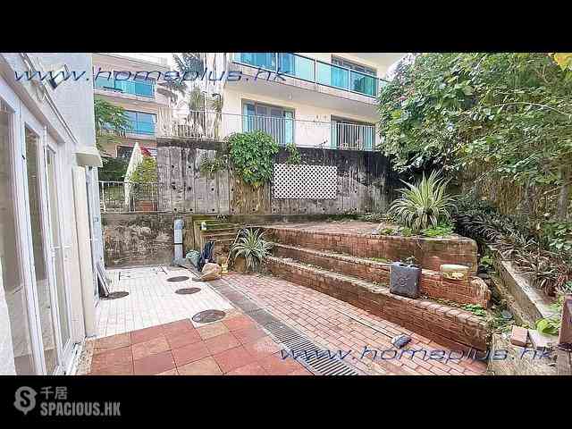 Clear Water Bay - Tai Hang Hau 02