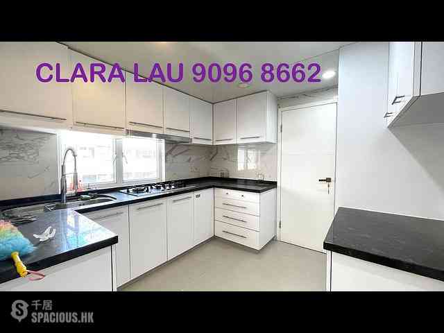 Yau Yat Chuen - Mayfair Court 06