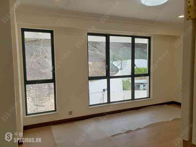 The Peak - 11-21, Watford Road 05
