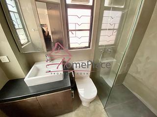 Central - 10, Gage Street 05