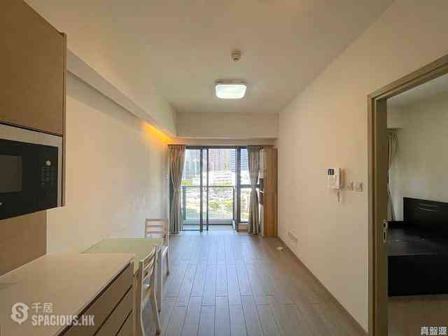 Tseung Kwan O - The Wings IIIA Block 3A 01