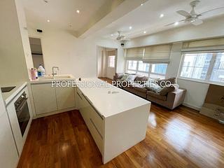 Soho - 18-18A, Shelley Street 02