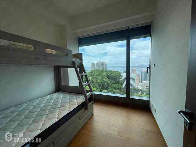 Mid Levels West - University Heights Tower 1 07