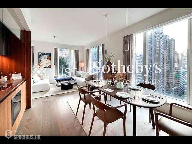 Sheung Wan - 42, Tung St. 02