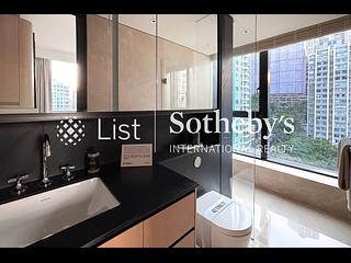 Sheung Wan - 42, Tung St. 09