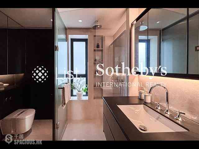 Sheung Wan - 42, Tung St. 12