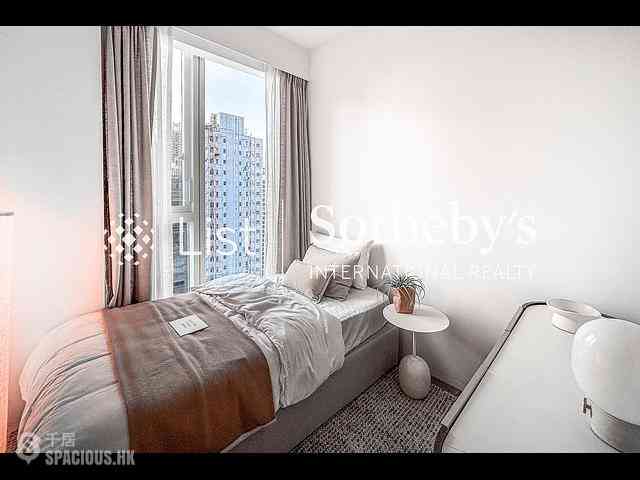 Sheung Wan - 42, Tung St. 13