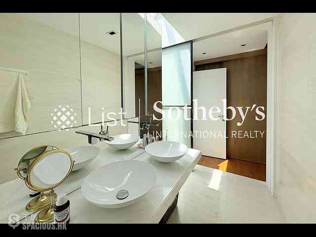 Clear Water Bay - Rainbow Villas 13