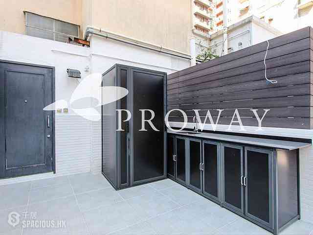 Sai Ying Pun - Sun Luen Building 05