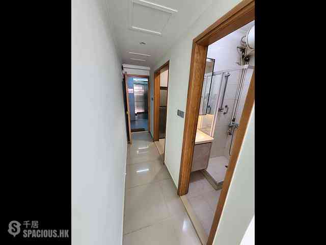 Sai Ying Pun - Tak Yan Building 05