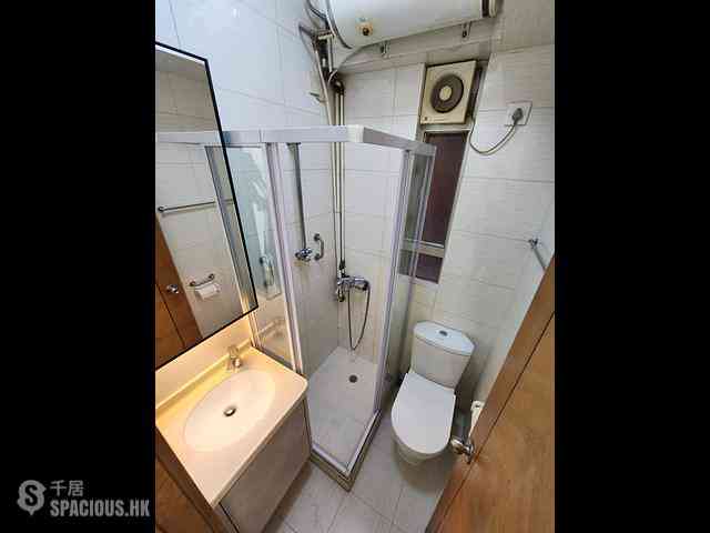 Sai Ying Pun - Tak Yan Building 10