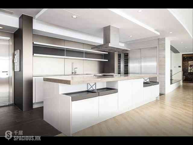 Repulse Bay - The Lily Block 4 05