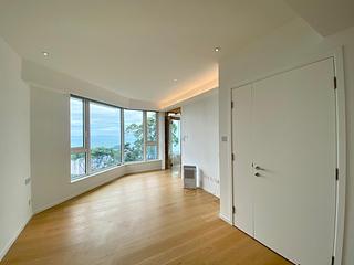 The Peak - 24-28, Mount Kellett Road 08