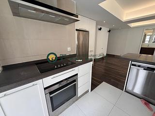 Sai Ying Pun - Sun Luen Building 04