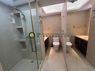 Sai Ying Pun - Sun Luen Building 05