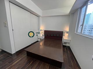 Sai Ying Pun - Sun Luen Building 07