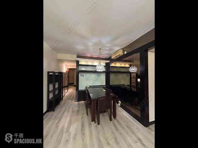 West Kowloon - Sorrento Phase 1 Block 5 01