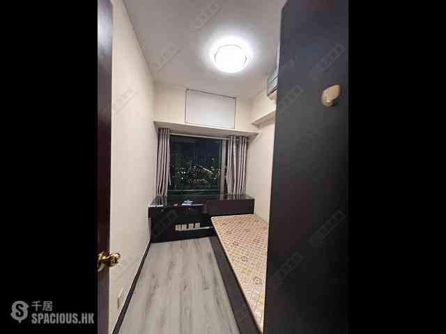 West Kowloon - Sorrento Phase 1 Block 5 04