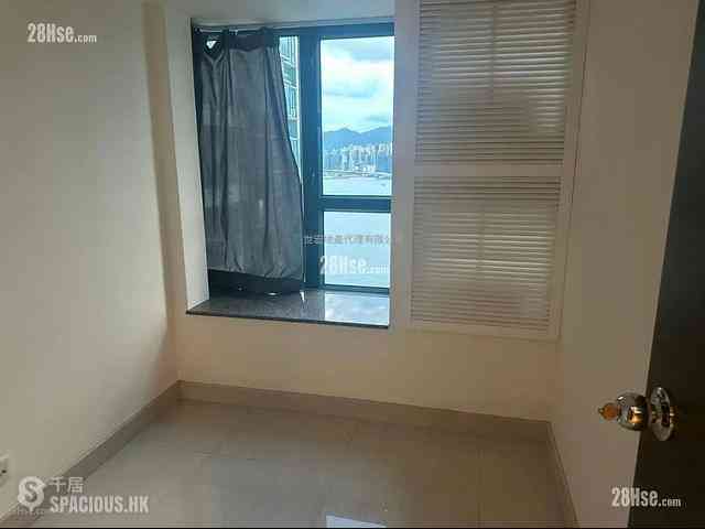 Sai Wan Ho - Grand Promenade Block 6 03