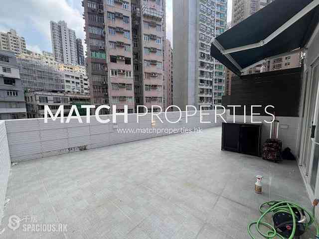 Sai Ying Pun - Sun Luen Building 02
