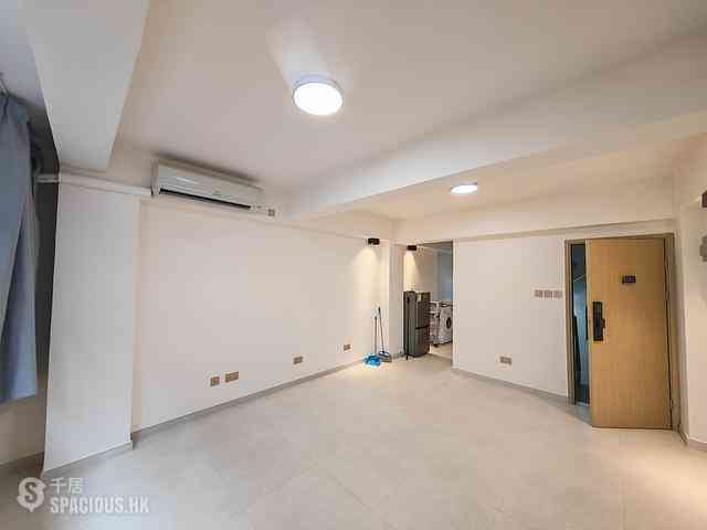 Central - 12, Gough Street 02