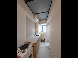 Central - 12, Gough Street 03