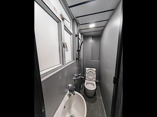 Central - 12, Gough Street 04